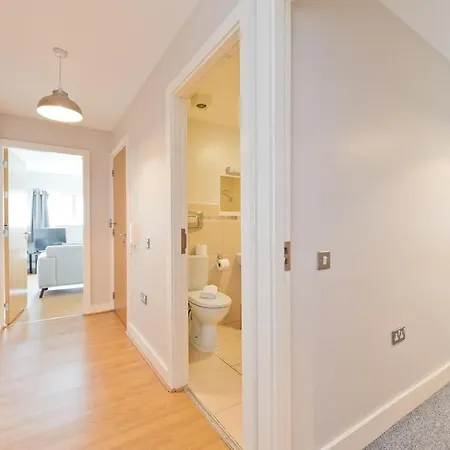 Bright 2br In City Centre *